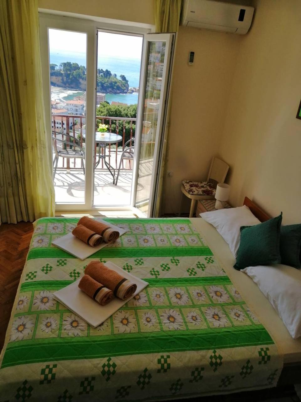 Apartment Olimp Ulcinj Bagian luar foto