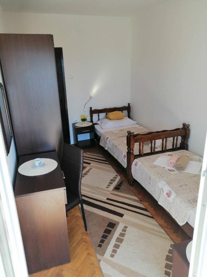 Apartment Olimp Ulcinj Bagian luar foto